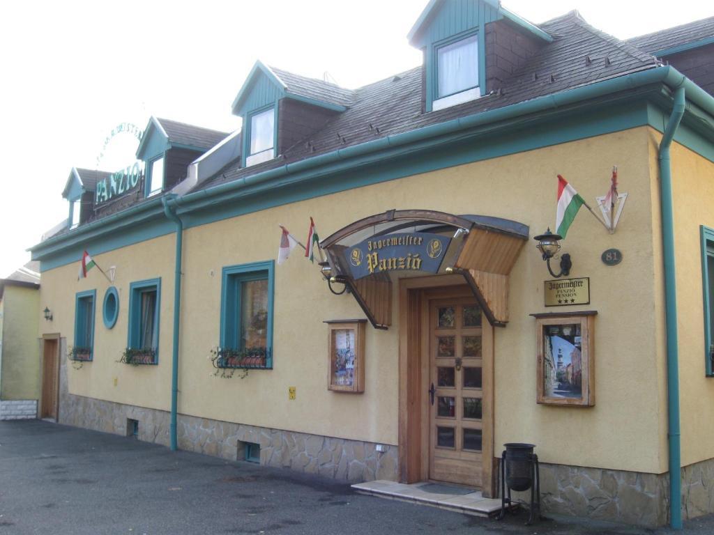 Jagermeister Panzio Hostal Sopron Exterior foto